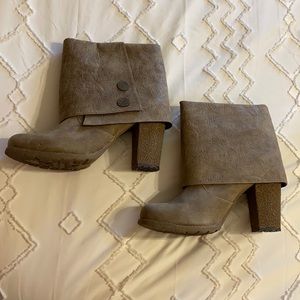 MukLuk Tooled Faux Leather Heel Booties